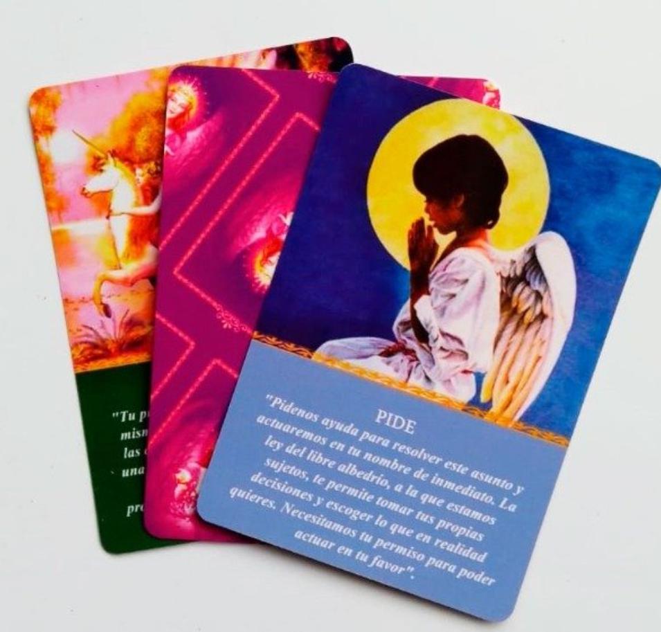 La Ayuda Diaria De Los Angeles Oracle Cards (Spanish Oracle Deck)