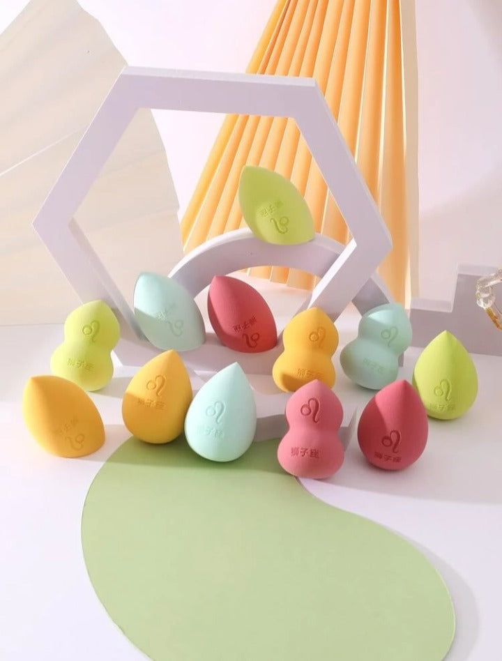 Zodiac Makeup Sponge 3pk Random image 0