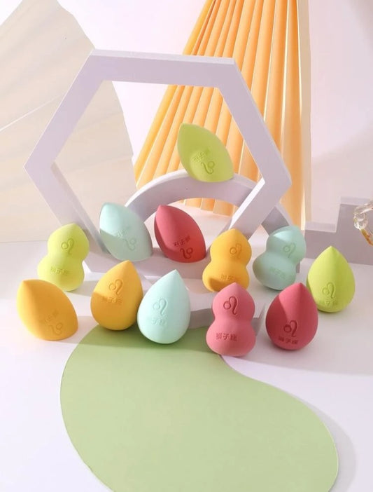 Zodiac Makeup Sponge 3pk Random image 0