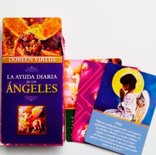 La Ayuda Diaria De Los Angeles Oracle Cards (Spanish Oracle Deck)